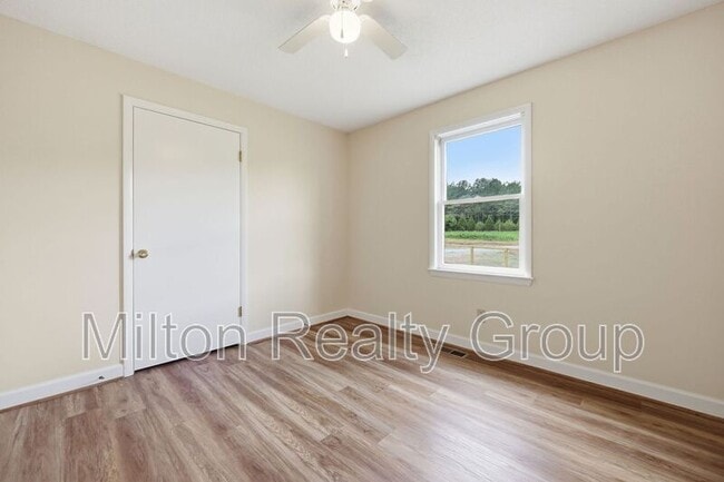 Photo - 763 Tingen Rd