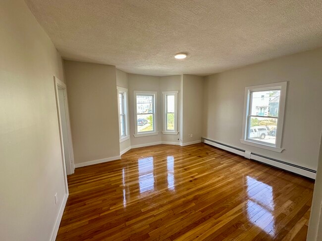 Living Room - 24 Malvern St Unit 2