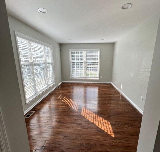 Photo - 138 Bishops Gate Ln