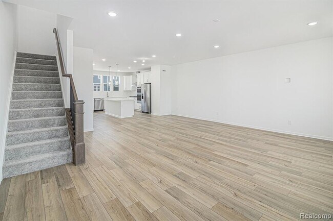 Photo - 43071 Atwood Ave