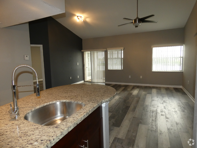 Building Photo - 2850 N Oakland Forest Dr Unit 304 Rental