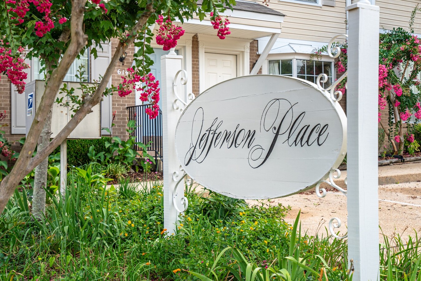 Photo - 608 N Jefferson Unidad 622A Rental