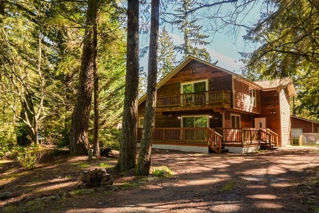 Photo - Cozy Northwest Living in Lake Minterwood – Spacious Home with Garage