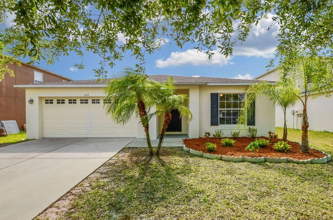 Spacious 4 bedroom, 2 bath, 2 car garage h... - Spacious 4 bedroom, 2 bath, 2 car garage h... Casa