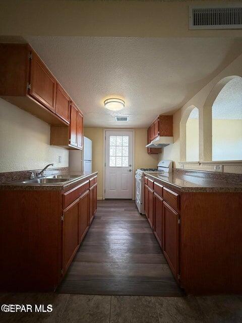 Photo - 3633 Waterspring Way