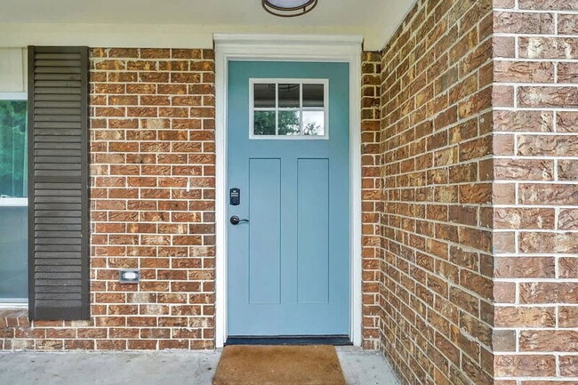 Photo - 302 Manden Rd