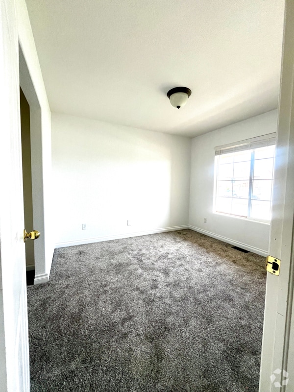 Building Photo - 3007 45th Ave Rental