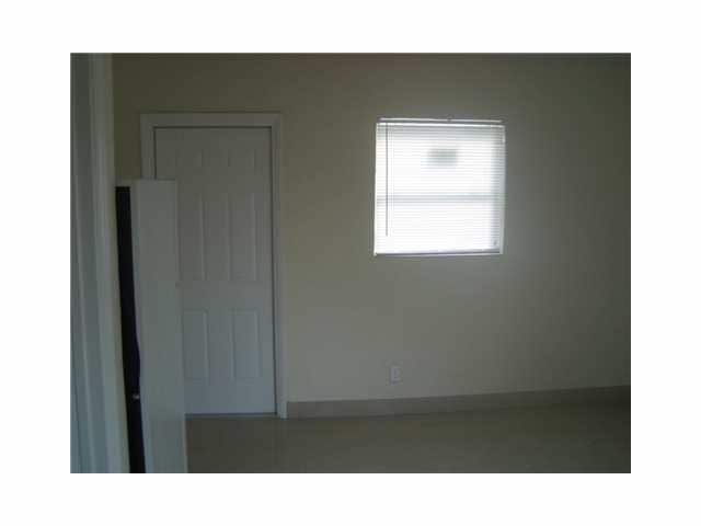 Photo - 133 SW 5th Ct Unidad B