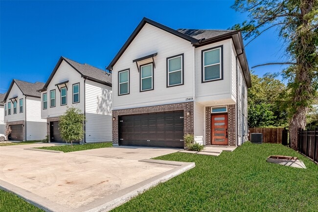 Building Photo - 13419 Scott St