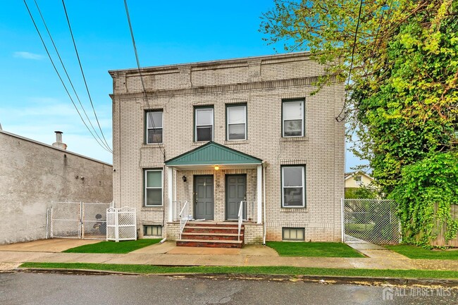 Building Photo - 91 2nd St Unit 2L Rental