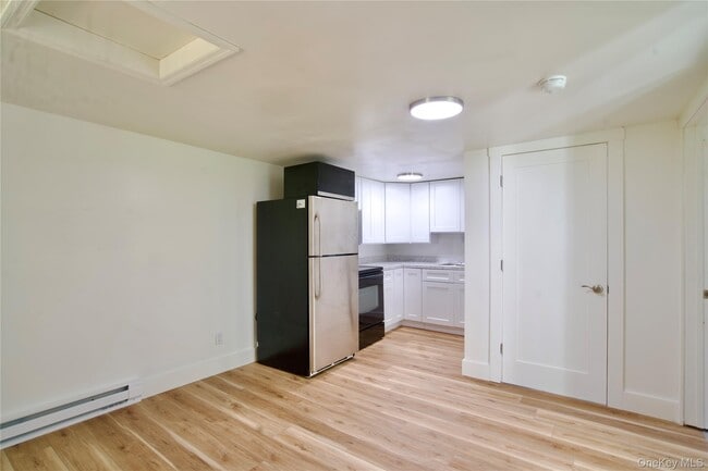 Photo - 120 Main St Unit 2