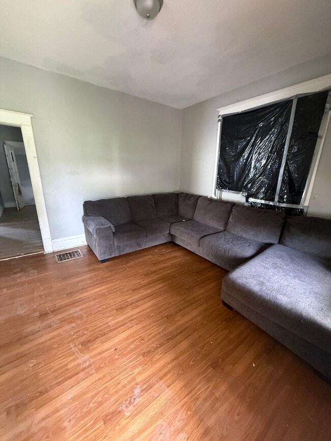 Photo - 1828 E Main St