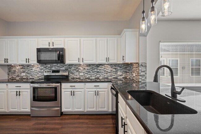 Photo - 11814 Bastrop St