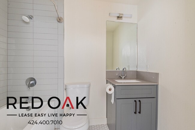 310 S Kenmore Ave Unit 107