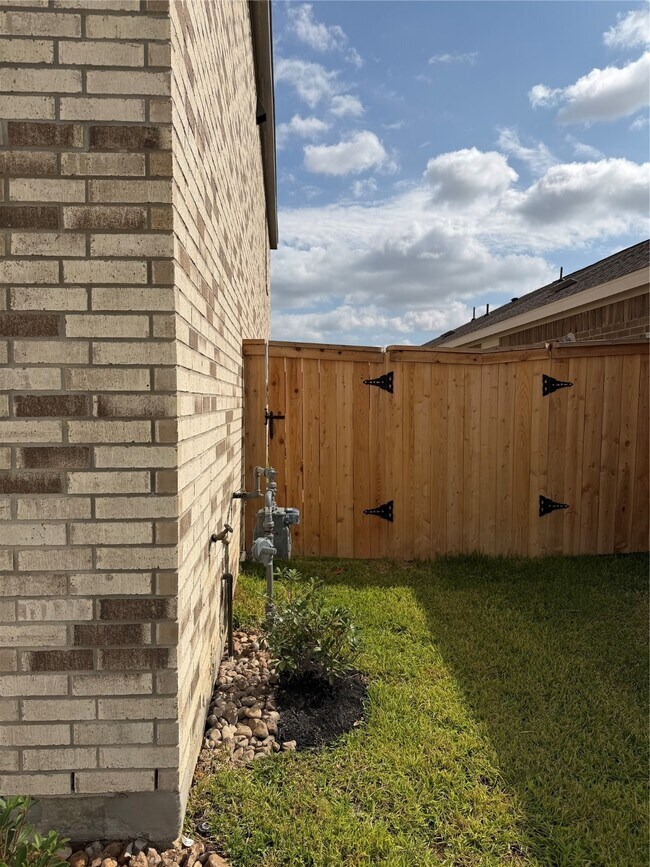 Photo - 16718 Spotted Oak Dr