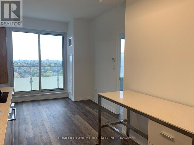 Photo - 75 Canterbury Pl Unit 2210