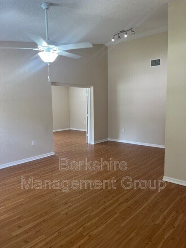 Photo - 1106 Brook Meadow Dr