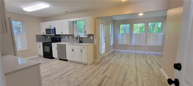 Photo - 3324 Benthollow Ln