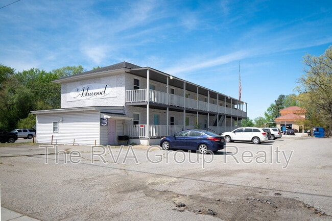 Photo - 3805 Woodlawn St Unit 12