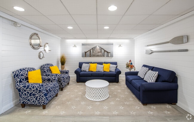 Photo - Ocean Point Apartments