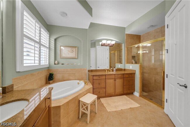 Building Photo - 7672 Sussex Ct