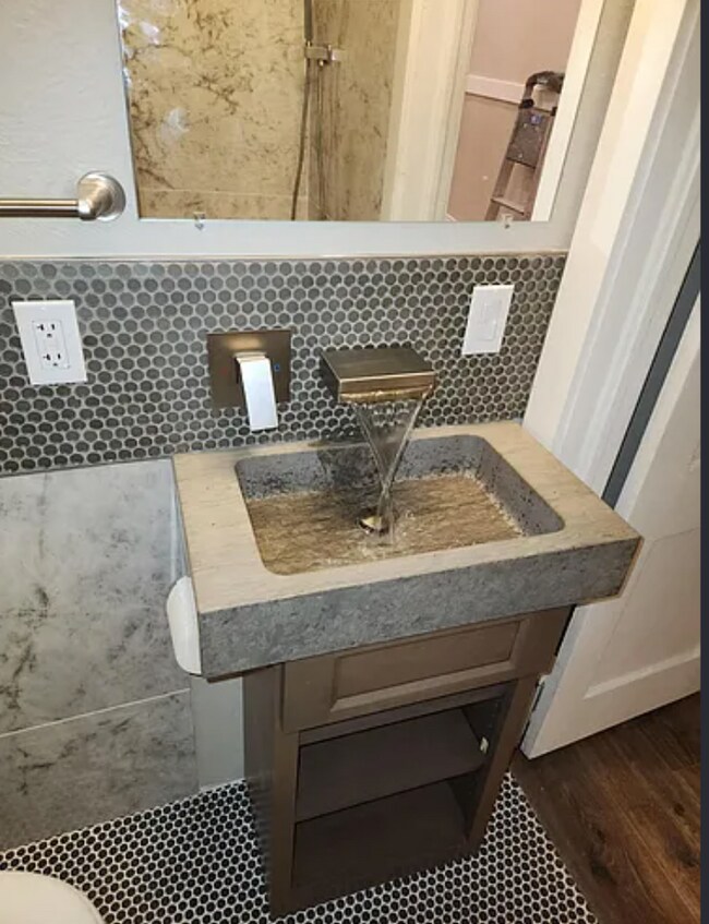 Photo - 1116 Emerson St Unit 4