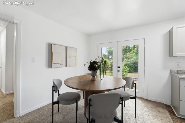 Photo - 3 Bedroom House off Juniper Drive!