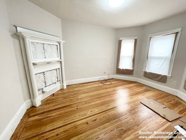 Photo - 10 Wave Ave