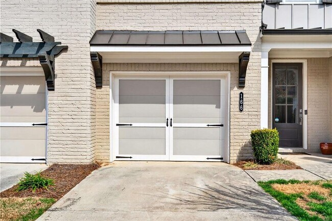 Photo - 166 Bellehaven Dr