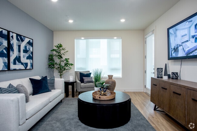 1HAB, 1BA - 815 ft² - Graham at The Fields