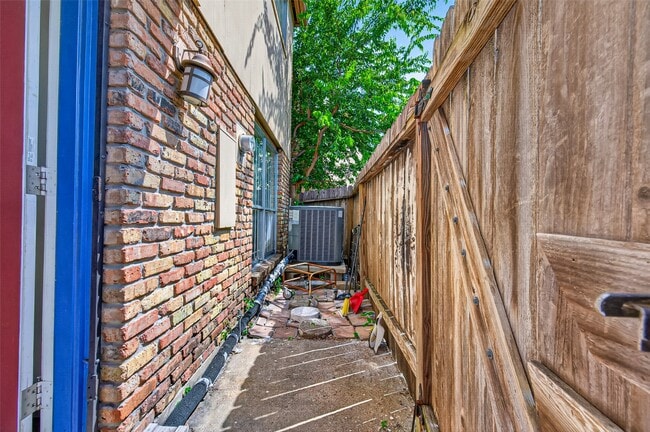 3303 W Greenridge Dr Unit 8