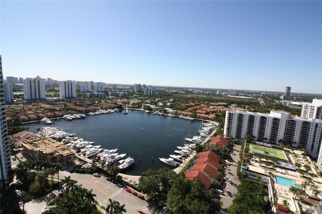 Building Photo - 21205 Yacht Club Dr Unit # 2806 Rental