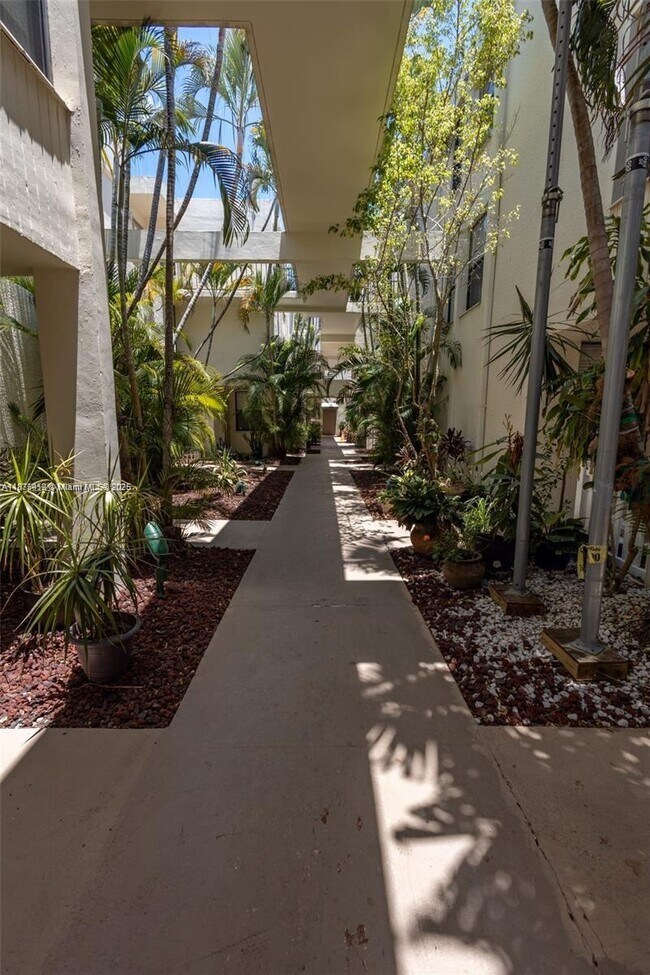 Photo - 20381 NE 30th Ave Unit 204-7