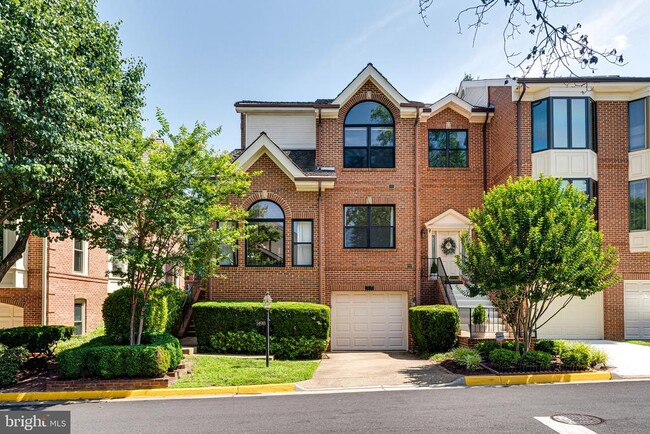 Photo - 1498 Hampton Hill Cir Townhome