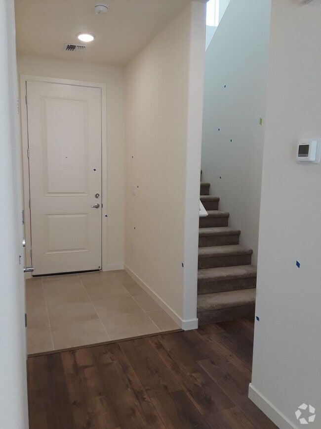 Building Photo - Stunning Brand-New 3 Bed, 2.5 Bath townhom... Rental