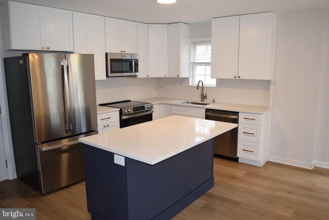 Photo - 3011 Roberts Rd