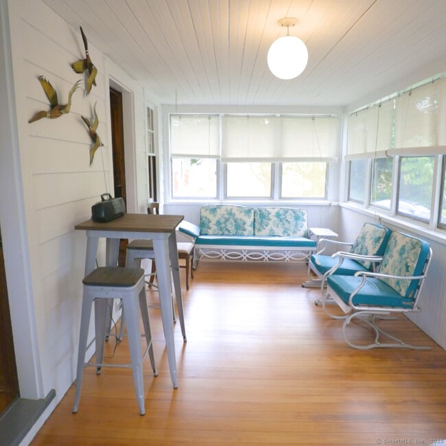 Photo - 31 Meriden Rd