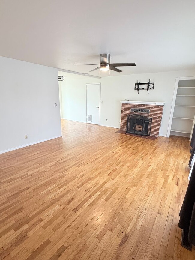 Photo - Rambler on corner lot in convenient Bremerton location!