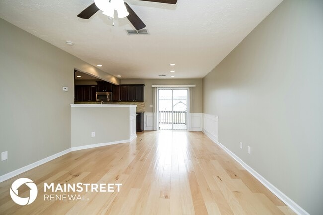 Photo - 415 Hartford Cir