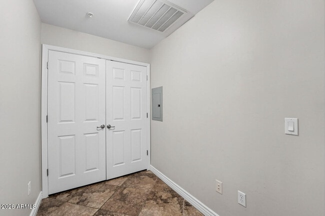 Photo - 5450 E Deer Valley Dr Unit 1015