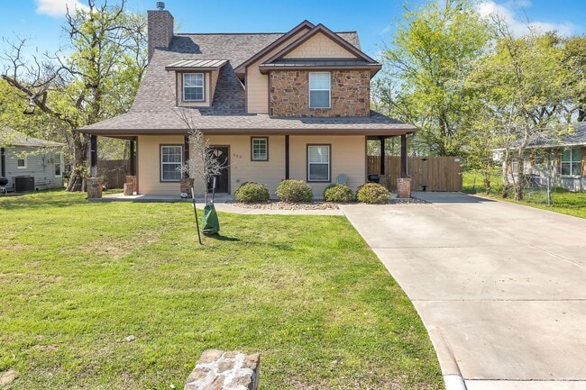 205 Francis Dr