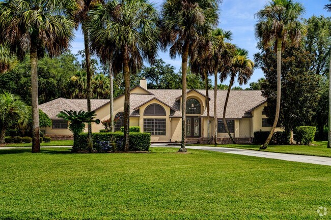 Building Photo - Luxury in Lake Mary Rental