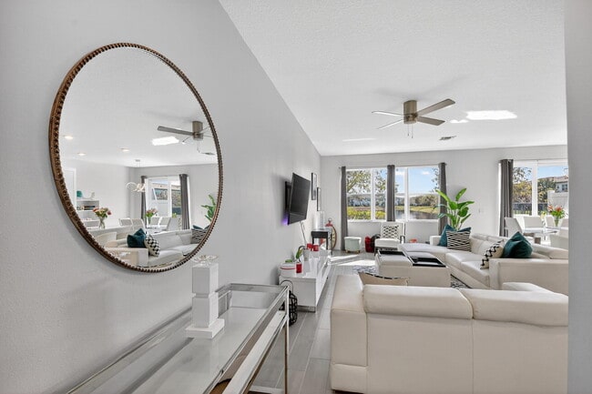 Photo - 4790 Navali Dr