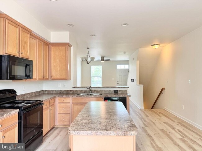 Photo - 127 Streamview Dr