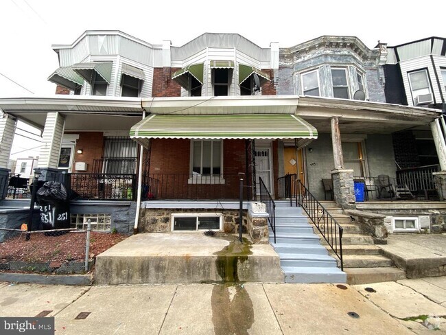 Building Photo - 253 S Ithan St Rental
