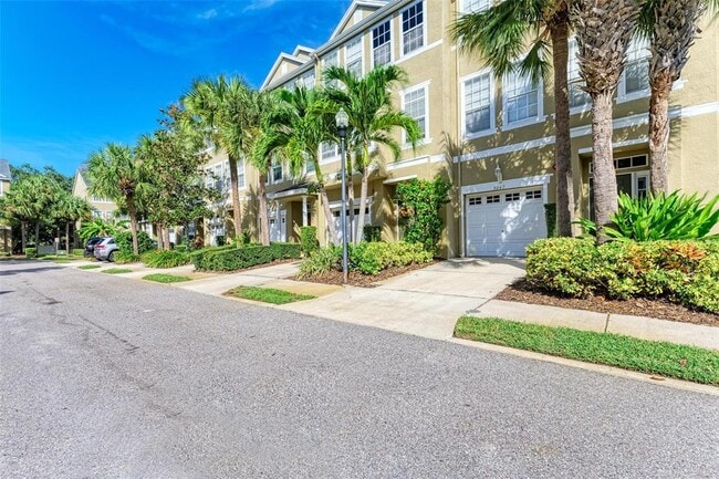 Photo - 3047 Pointeview Dr