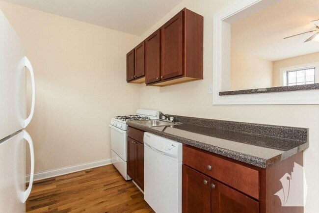 Photo - 1420 W Byron St Unidad 3900-2