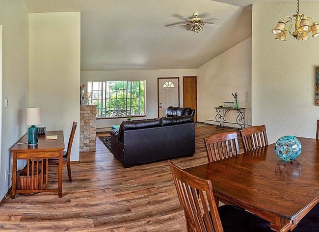 Photo - 2559 Janece Dr