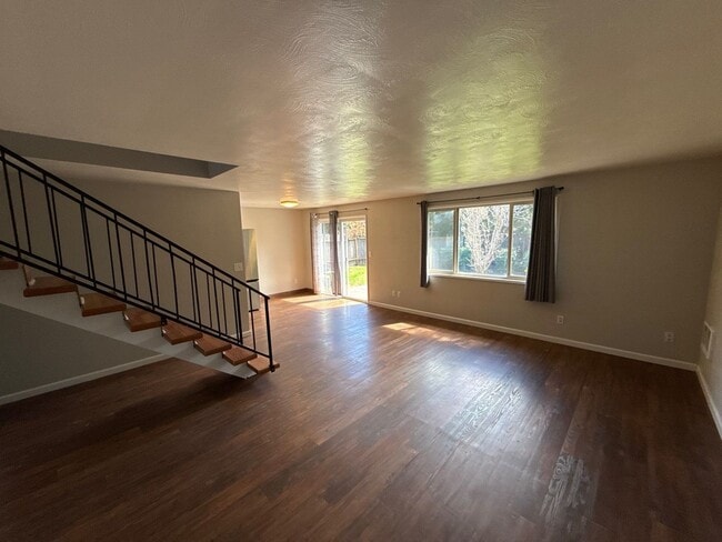 Photo - 4776 Buffalo Dr SE