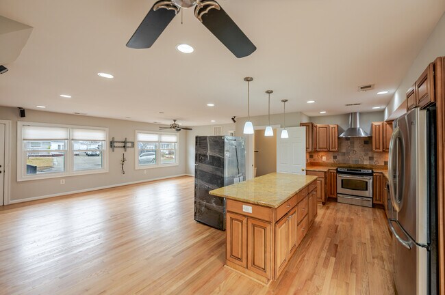 Photo - 5806 Flanders St